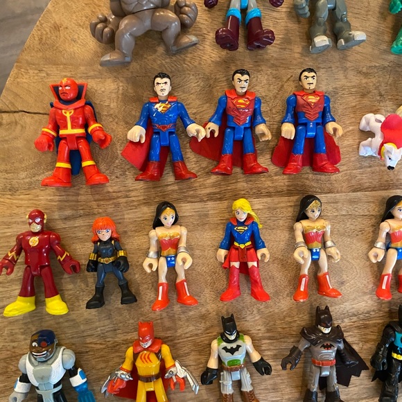 80 DC comics Imaginext figures - Picture 6 of 11